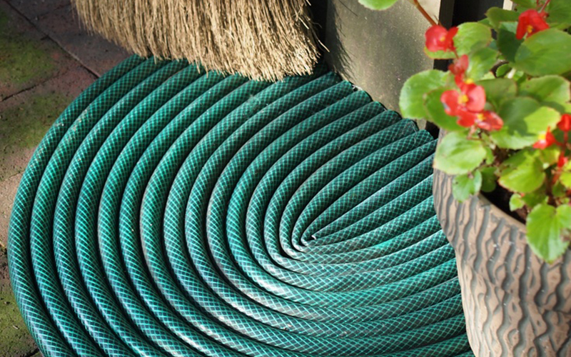 How to Make a Garden Hose Doormat | Maria's Farm Country Kitchen How to Make a Garden Hose Doormat | Maria's Farm Country Kitchen