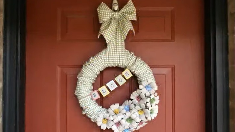 Turn Empty Egg Cartons Into A Beautiful Spring Wreath You'd Never Know ... Turn Empty Egg Cartons Into A Beautiful Spring Wreath You'd Never Know ...